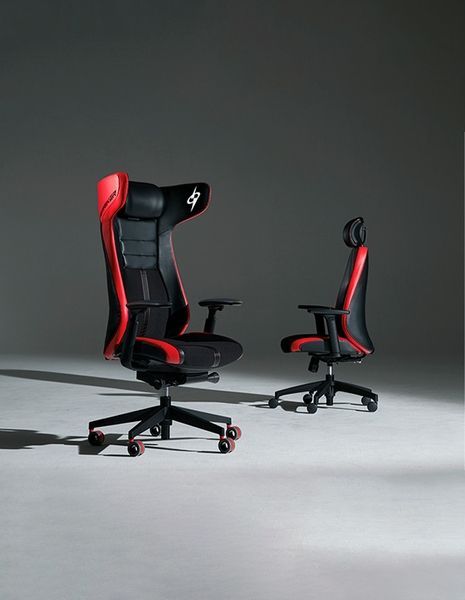 Геймерське крісло OKAMURA STRIKER BLACK 03327 фото