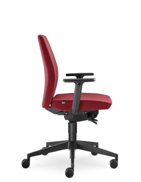 Крісло LD SEATING ALVA 332 SYS ергономічне, із середньою спинкою 02345 фото